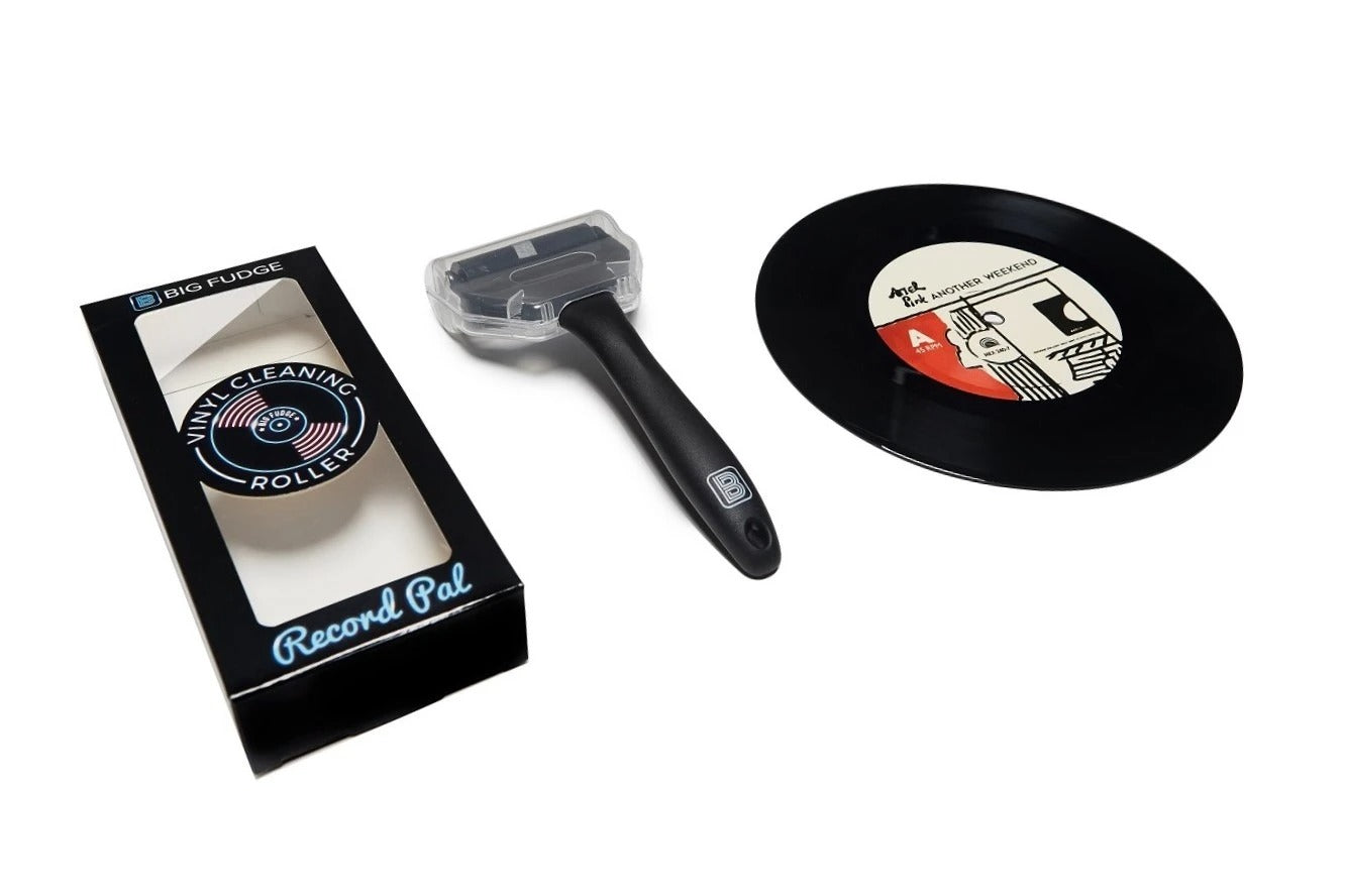 Big Fudge Kit Nettoyage Vinyles - Machine à Laver pour Vinyle avec Solution  de Lavage Vinyle, Brosse Intégrée, Rack de Séchage - Nettoyeur a Disque  Professionnel : : High-tech